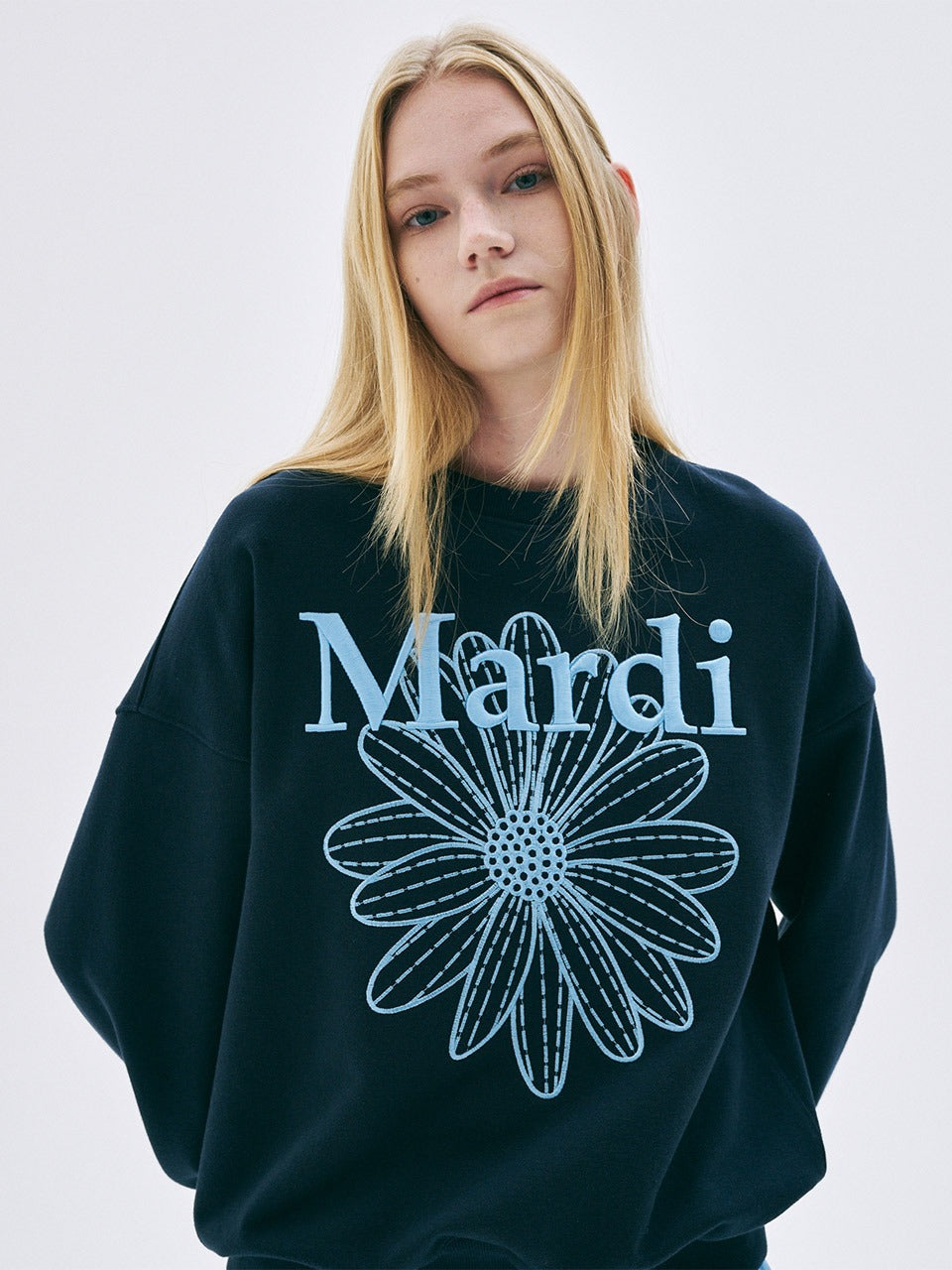 SWEATSHIRT FLOWERMARDI NEEDLEWORK_NAVY SKY